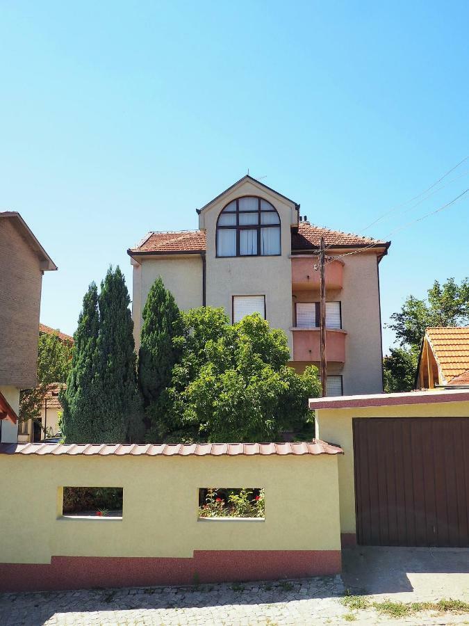 Guest House Stefanovic Vranje Zewnętrze zdjęcie