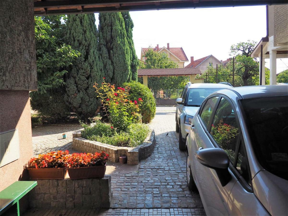 Guest House Stefanovic Vranje Zewnętrze zdjęcie
