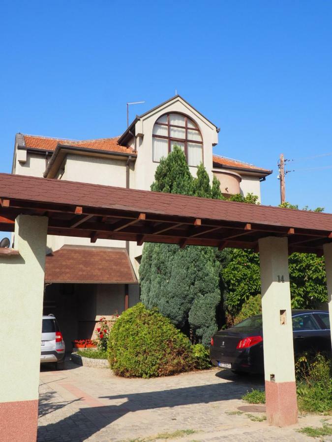 Guest House Stefanovic Vranje Zewnętrze zdjęcie